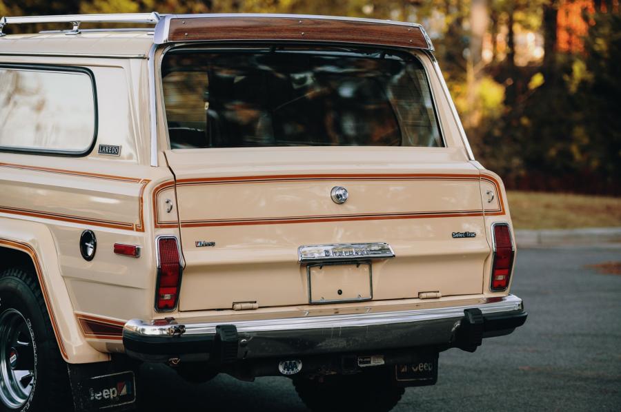 Детали экстерьера Jeep Cherokee Laredo (SJ) 1983 года  (фото 29 из 78)